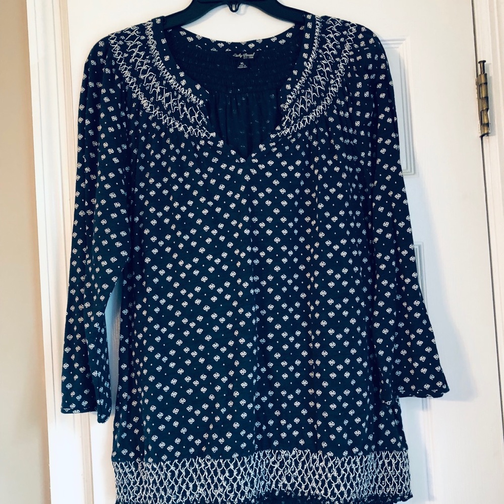 NWOT Lucky Brand Navy & White Top Sz XL Gorgeous!